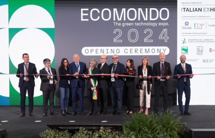 Economía verde: una mirada retrospectiva a la participación senegalesa en el Salón Ecomondo 2024 – VivAfrik