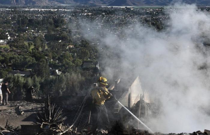 132 viviendas y 8.300 hectáreas arrasadas por un incendio en California