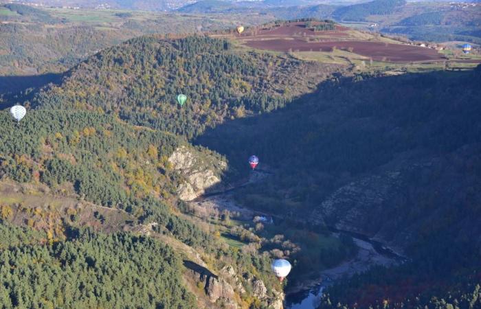 Los globos aerostáticos despegaron sobre Alto Loira