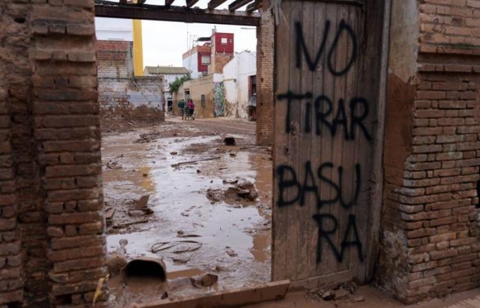 En España, las inundaciones traen malos olores y problemas de salud