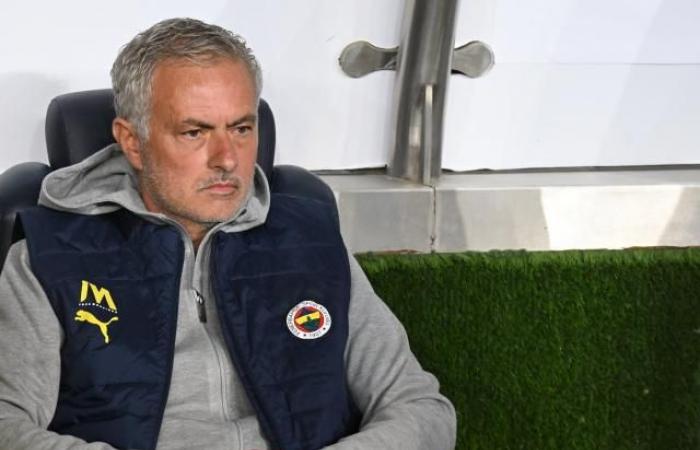 José Mourinho, técnico del Fenerbahçe, suspendido un partido y condenado a pagar una multa por parte de la Federación Turca