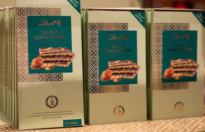 Düsseldorf: cola para comprar chocolate Dubai de Lindt | Regional