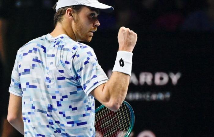 ATP Metz: Benjamin Bonzi gana su primer título en el circuito ante Cameron Norrie (7-6, 6-4)