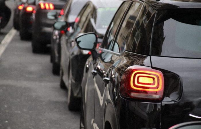 La perorata de un alcalde de distrito tras el cierre de un túnel en París