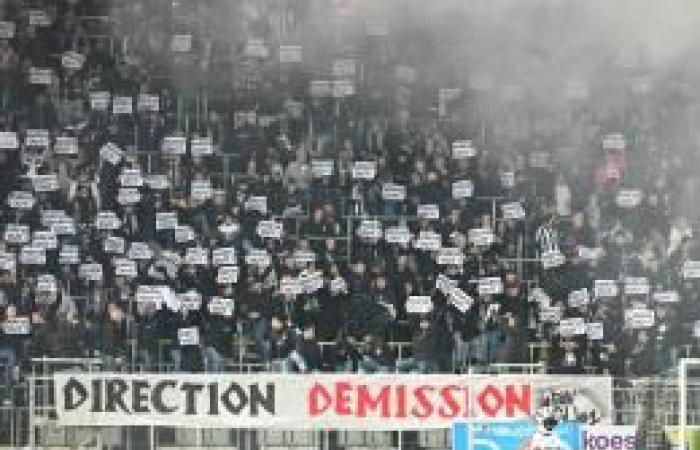 Yacine Titraoui evita la exclusión tras una entrada muy dura durante el SC Charleroi – Westerlo (vídeo)