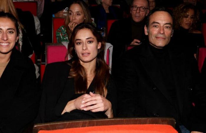 Anthony Delon rodeado de sus adorables hijas Liv y Loup: gran velada familiar para celebrar a su padre Alain Delon