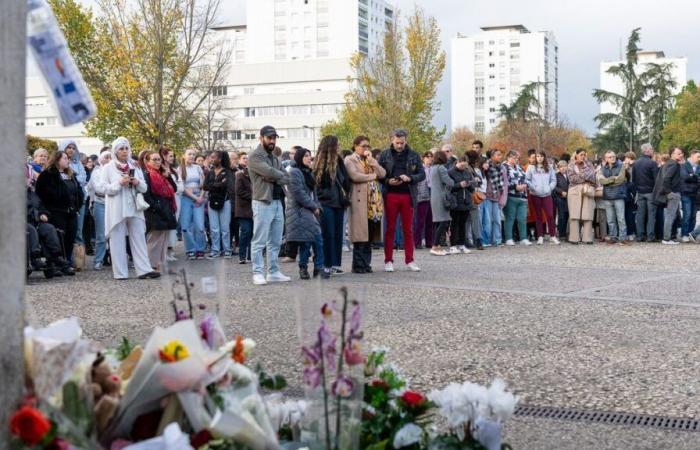 “Anis tenía la vida por delante”: cientos de personas rindieron homenaje al adolescente asesinado en Poitiers