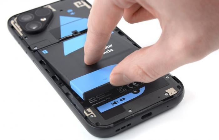 Con iFixit, la “Wikipedia de la reparación”, los Smartphones pueden darse una nueva vida