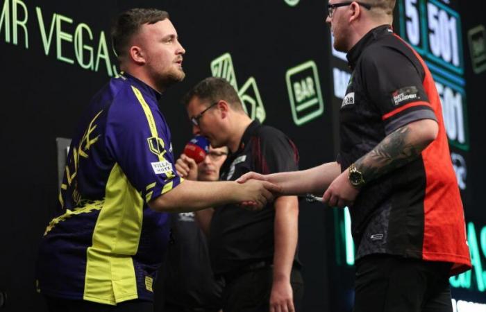 Luke Littler resulta en Mr Vegas Grand Slam of Darts 2024