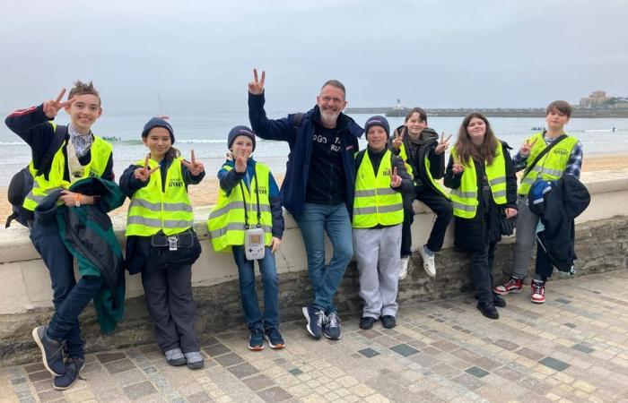 “¡Vaya, su barco es precioso!”, eligieron la opción Vendée Globe en el colegio y animarán a Thomas Rettant en la salida