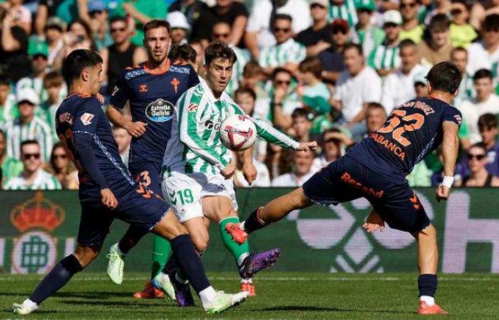 Bartra salva un punto para el Betis en el regreso de Lo Celso