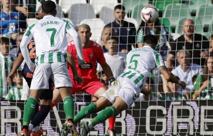 Bartra rescata un punto en la locura del Villamarín | Relevo