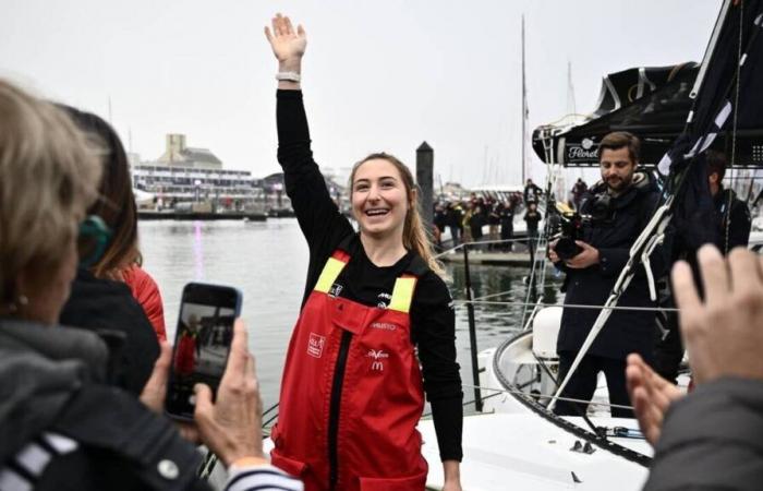 EN FOTOS. Lágrimas en los pontones, sonrisas en el canal… La despedida de los 40 patrones de la Vendée Globe