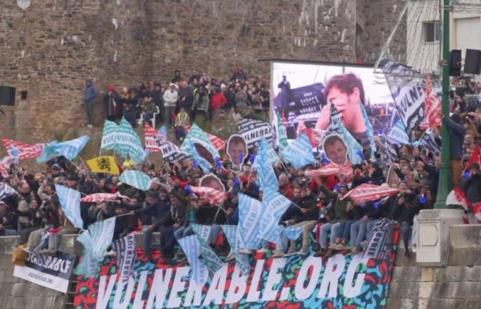 La gran salida se produjo frente a una marea humana.