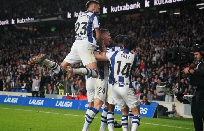 Seguimiento en vivo del partido de la jornada 13 de Liga entre la Real Sociedad y el Barcelona en Anoeta