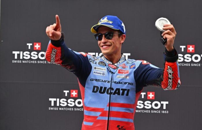 MotoGP, Casey Stoner espera esto en Ducati: “Pecco Bagnaia y Marc Márquez intentarán crear el caos en el equipo”