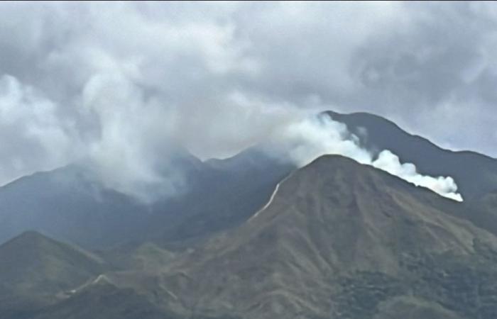 Incendio en curso cerca del Pic Malaoui, entre Dumbéa y Mont-Dore