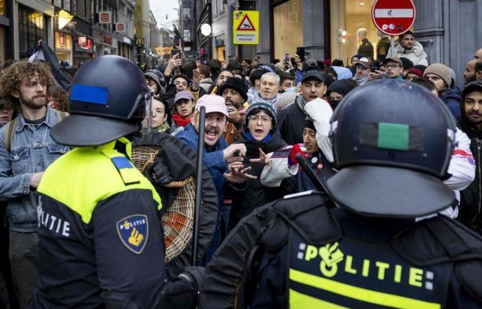 Violencia en Amsterdam: tensiones en la capital holandesa tras una manifestación pro palestina, varias personas arrestadas