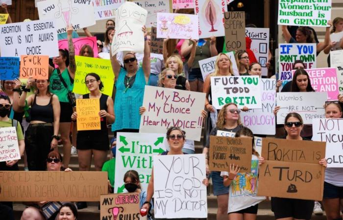 “Un mundo sin hombres”… Tras la victoria de Trump, el movimiento “4B” apela a las mujeres estadounidenses