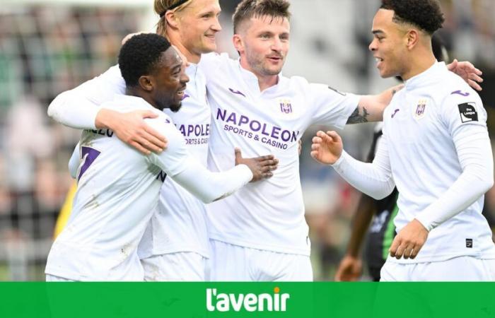 Anderlecht supera al Círculo de Brujas gracias a un hat-trick de Kasper Dolberg