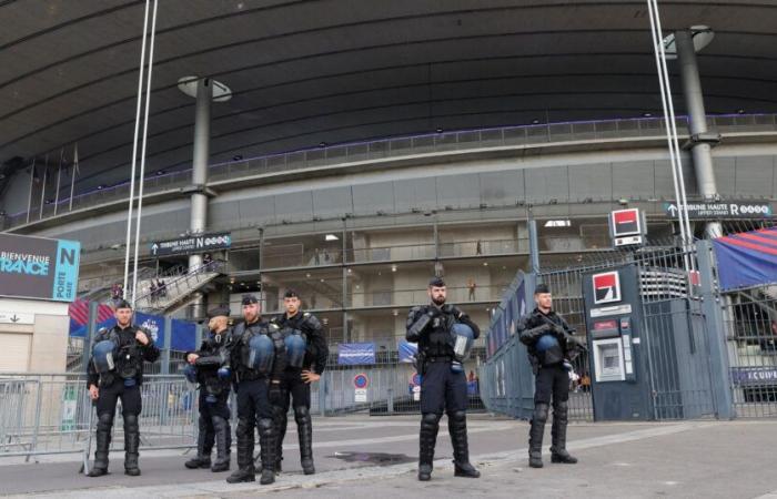 A pie: 4.000 agentes de policía movilizados para Francia-Israel (prefecto de policía)