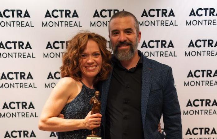 Chambly: Catherine Bérubé gana un trofeo en los premios ACTRA