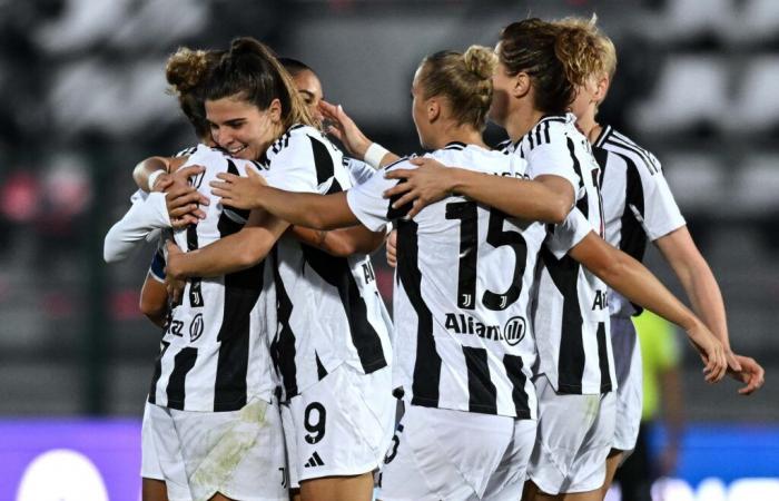 La Juventus vence al Milán y amplía su ventaja, la Fiorentina vence a la Roma. El primer hurra del Sassuolo