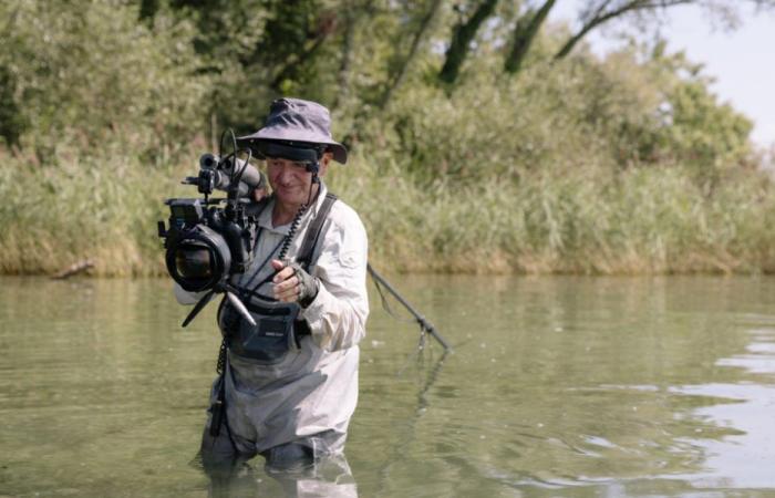 Bucear en las aguas profundas del lago Lemán en la Maison de la Rivière