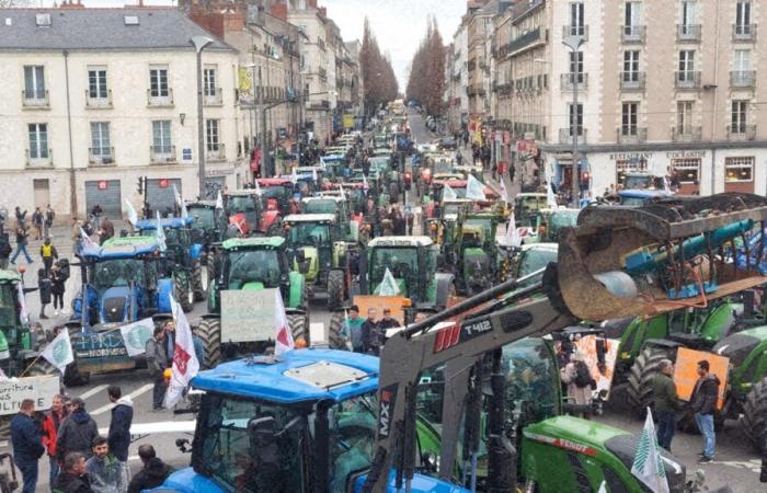 SNCF, agricultores, transporte aéreo… convocan huelgas y bloqueos en toda Francia antes de Navidad