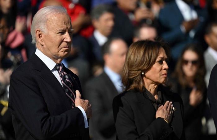 Celebraciones del Día del Recuerdo | Biden presenta sus respetos finales a los veteranos estadounidenses