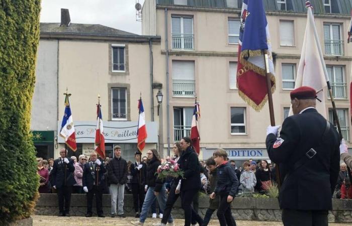 Bressuire. Jóvenes preocupados por el 106 aniversario del armisticio de la Primera Guerra