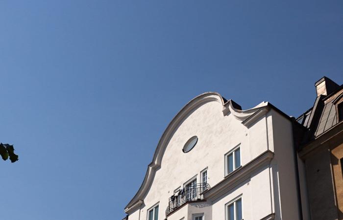 Un apartamento vintage de 117m2 con vista a los tejados.