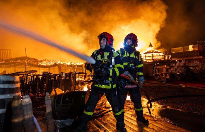 Devastador incendio en el pueblo navideño de Barcarès: el mercado navideño parcialmente destruido antes de su apertura