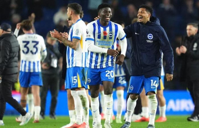 Inglaterra: el exjugador del Lille Carlos Baleba brilla ante el Manchester City