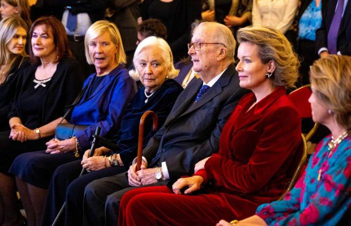 La reina Paola se ausenta del Día de Reyes por una caída