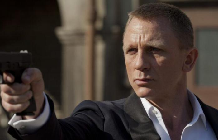 ¿Por qué James Bond debería haber muerto después de 7 minutos de película?