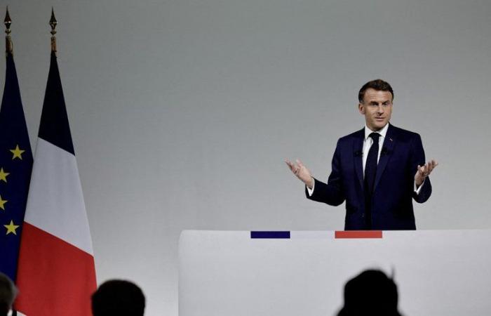 ¿Debería eliminarse un día festivo para cubrir el déficit estatal? Detrás de la idea, un enfrentamiento entre Macron y Barnier