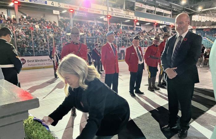 Casi 2.000 personas celebraron el Día del Recuerdo en Bathurst