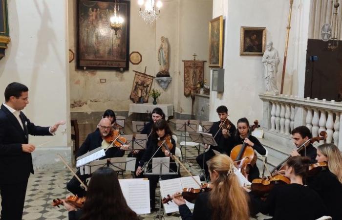 La orquesta italiana de Lucca hace escala en Belgodère, en Balagne