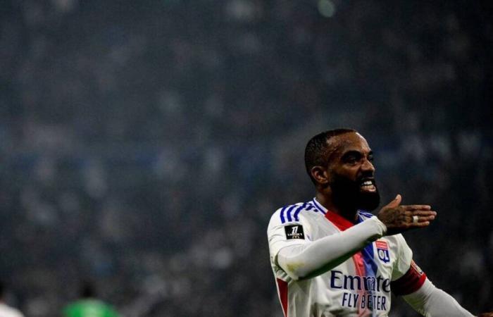 VIDEO. Volea, rodillazo, hat-trick… Encuentre todos los goles de Alexandre Lacazette en el derbi OL