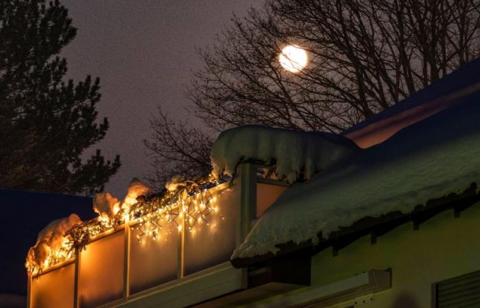 la luna helada trae el frio