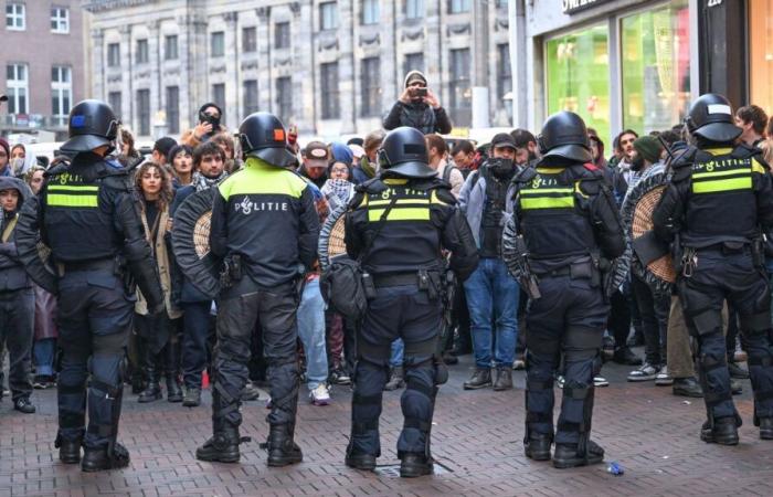 Ámsterdam: un tranvía se incendia tras nuevos enfrentamientos