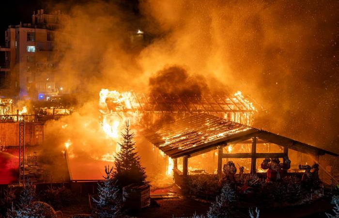 Devastador incendio en el pueblo navideño de Barcarès: el mercado navideño parcialmente destruido antes de su apertura