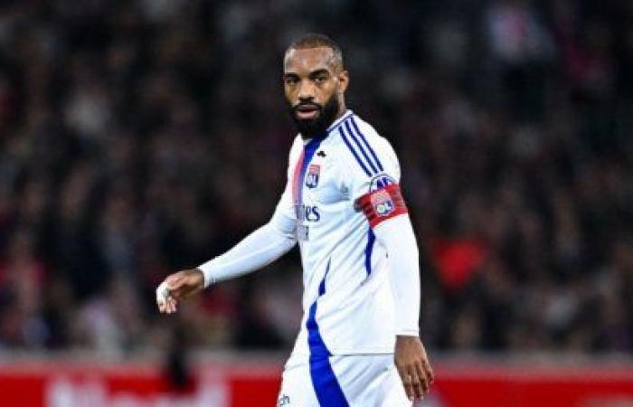 Lacazette hirviendo antes del derbi contra el Saint-Etienne