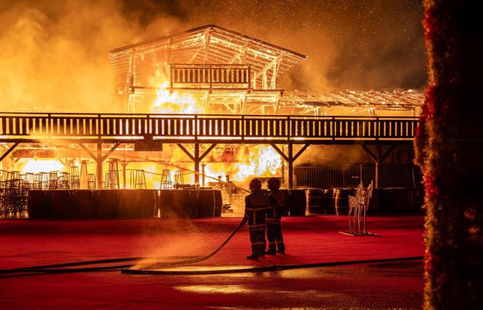 Devastador incendio en el pueblo navideño de Barcarès: el mercado navideño parcialmente destruido antes de su apertura