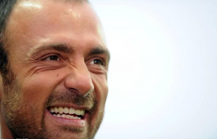 Christophe Dugarry calma y reorganiza al Lyonnais tras el derbi victorioso ante la ASSE