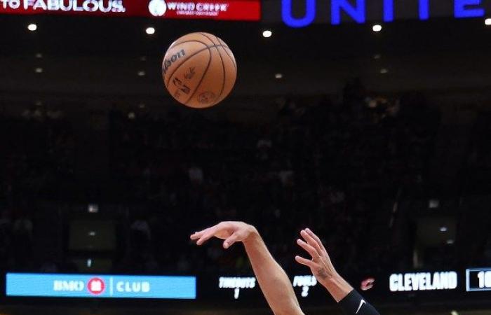 Cleveland Cavaliers 119, Chicago Bulls 113 en el United Center – Chicago Tribune