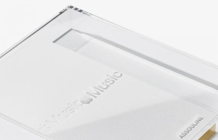 Apple saca un libro por 450 euros y todo el mundo se lo hará con él