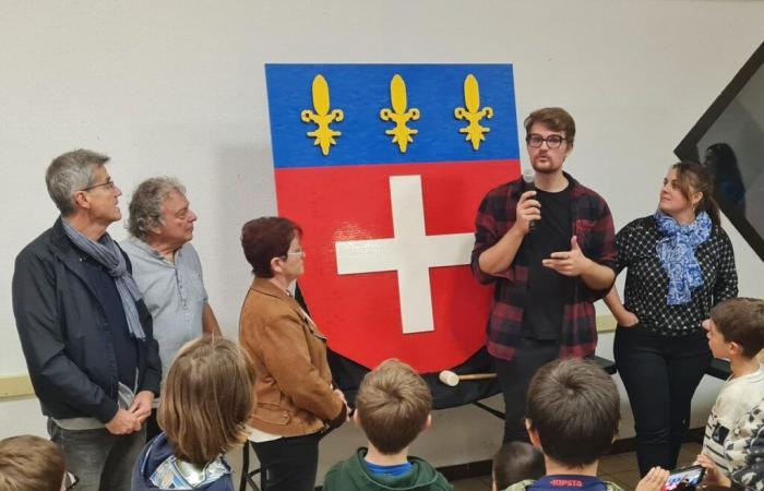 Los escolares de Saint-Pastour construyen el escudo de la ciudad con Lego