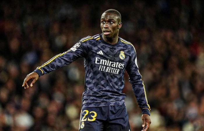 Ferland Mendy lamenta haber desairado a Senegal por Francia